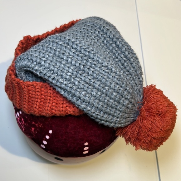 Cisco Brewers Oversized Pom Beanie Hat - Picture 3 of 7